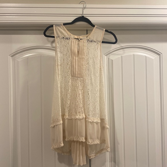 Cream with lace and tie back top - Picture 1 of 2